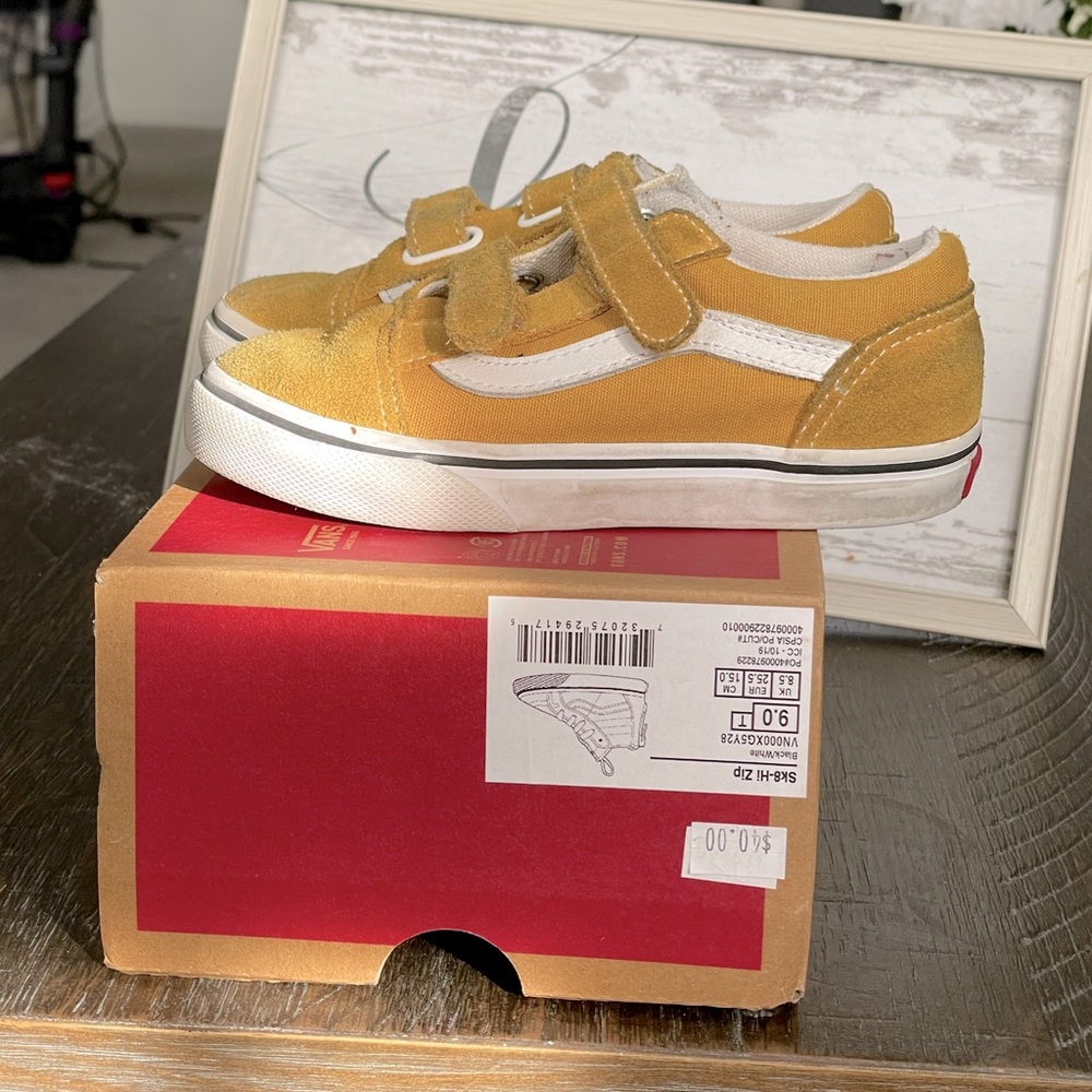 Toddler Velcro strap vans